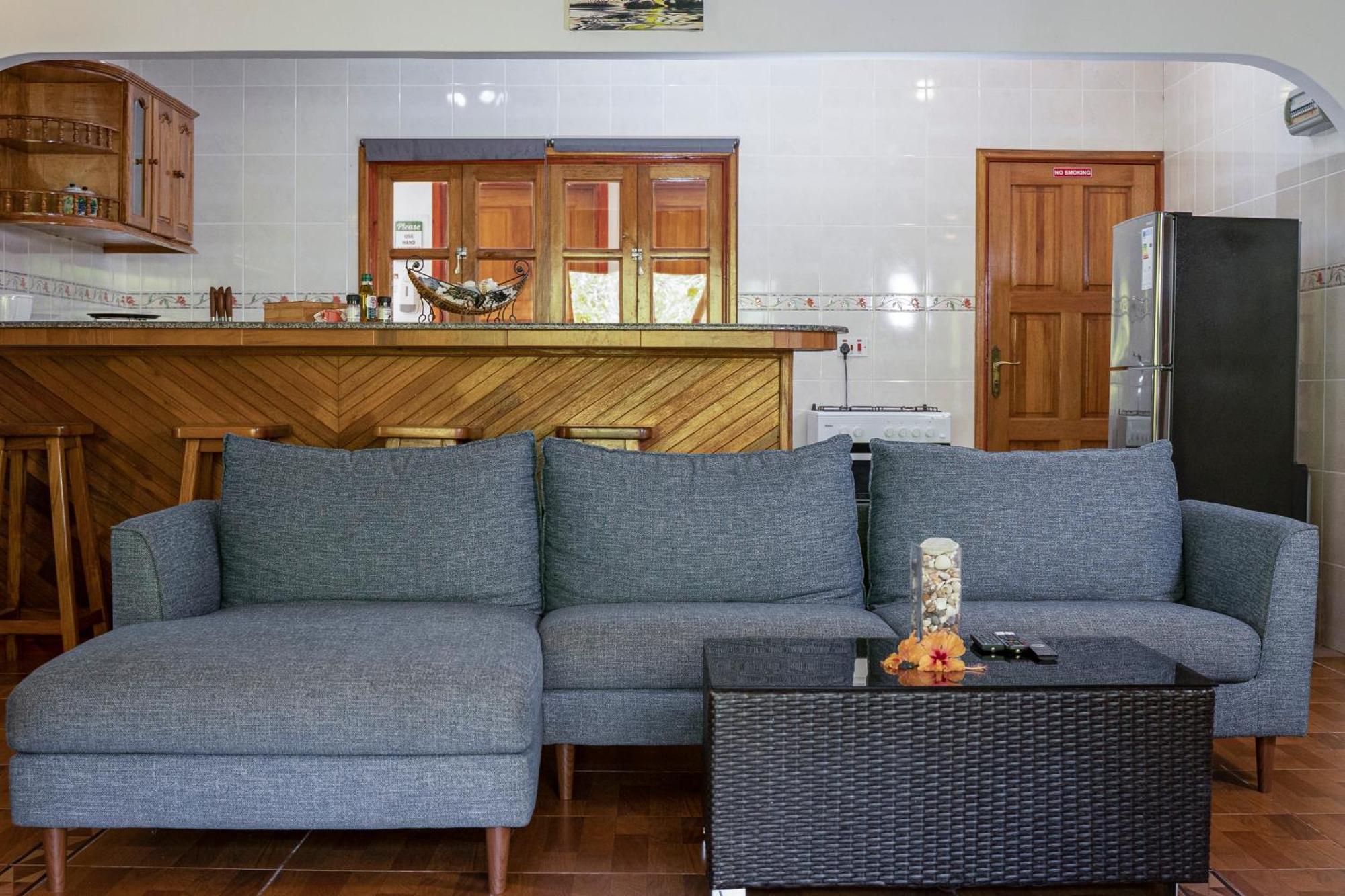 Casa De Leela Self Catering Guest House Ла-Диг Экстерьер фото