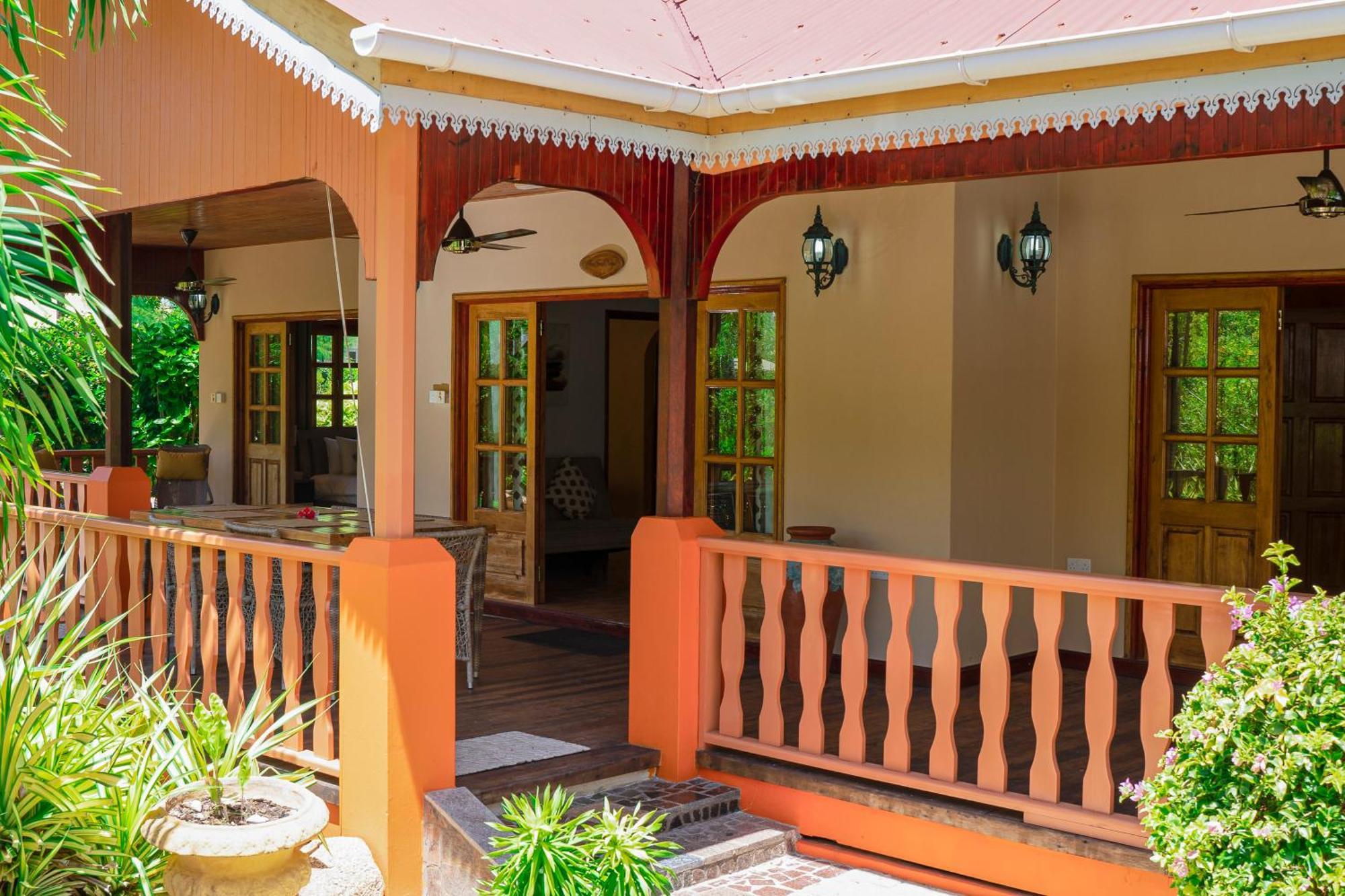 Casa De Leela Self Catering Guest House Ла-Диг Экстерьер фото